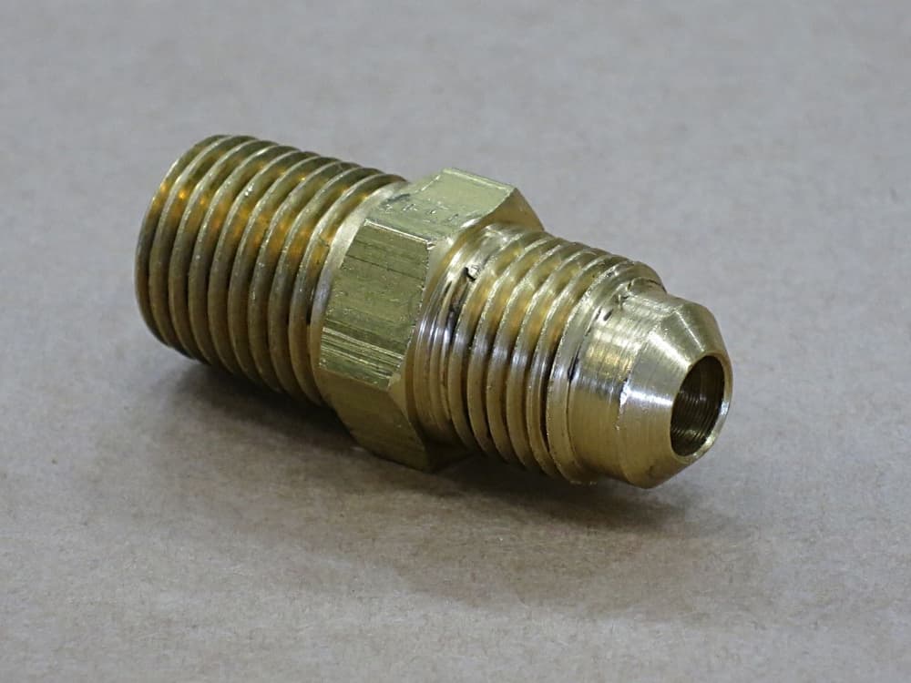 Bränsleslanganslutning