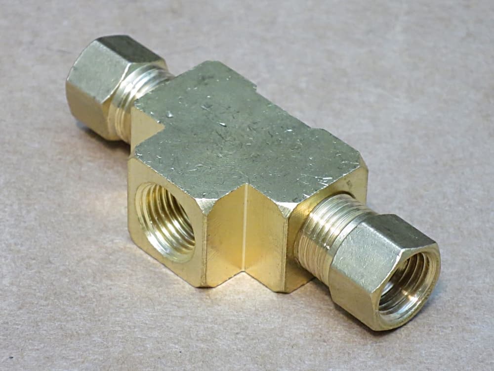 Bränsleslanganslutning