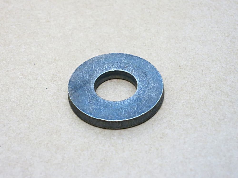 Bricka topplocksbult