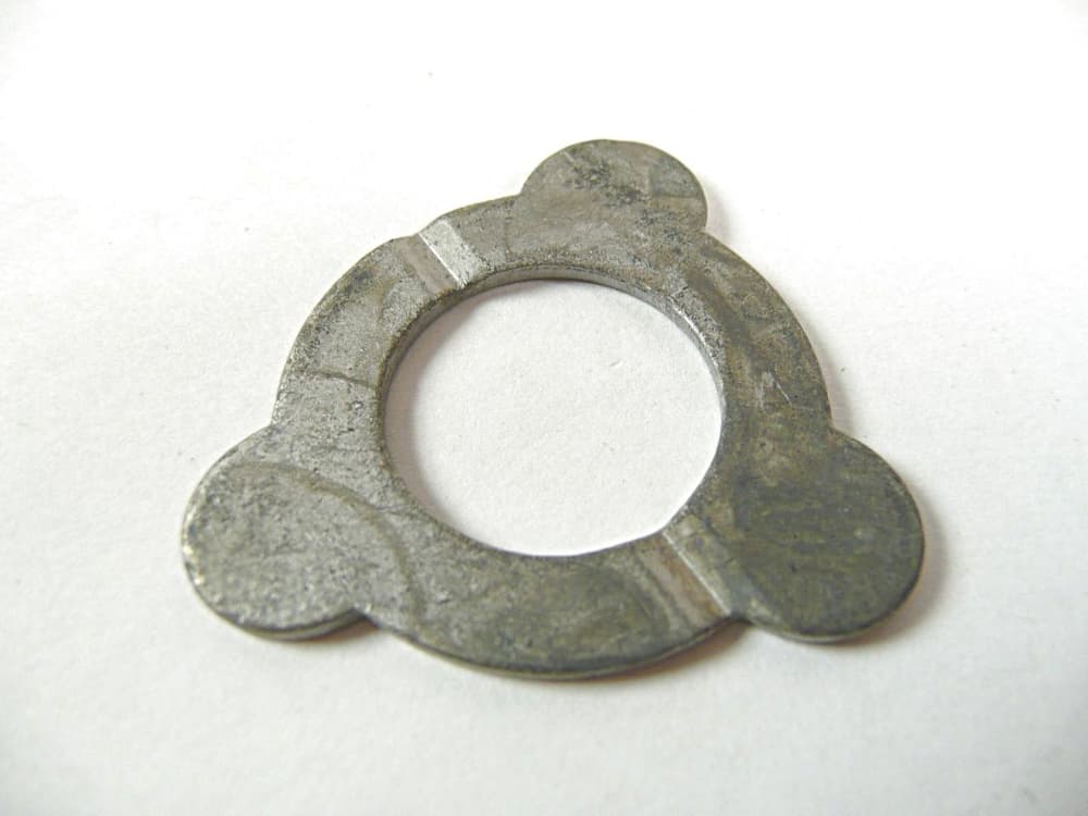 Axialbricka utgående axel