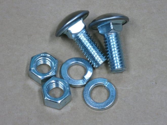 Bultsats stötfångare