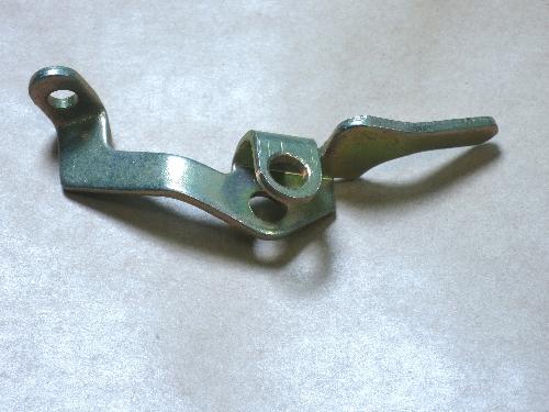 Acceleratorpump arm förgasare