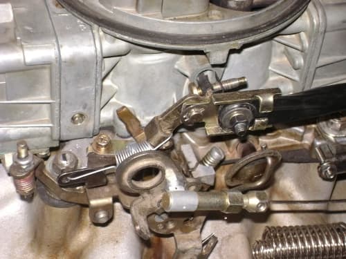 Fäste gas- och kickdownvajer