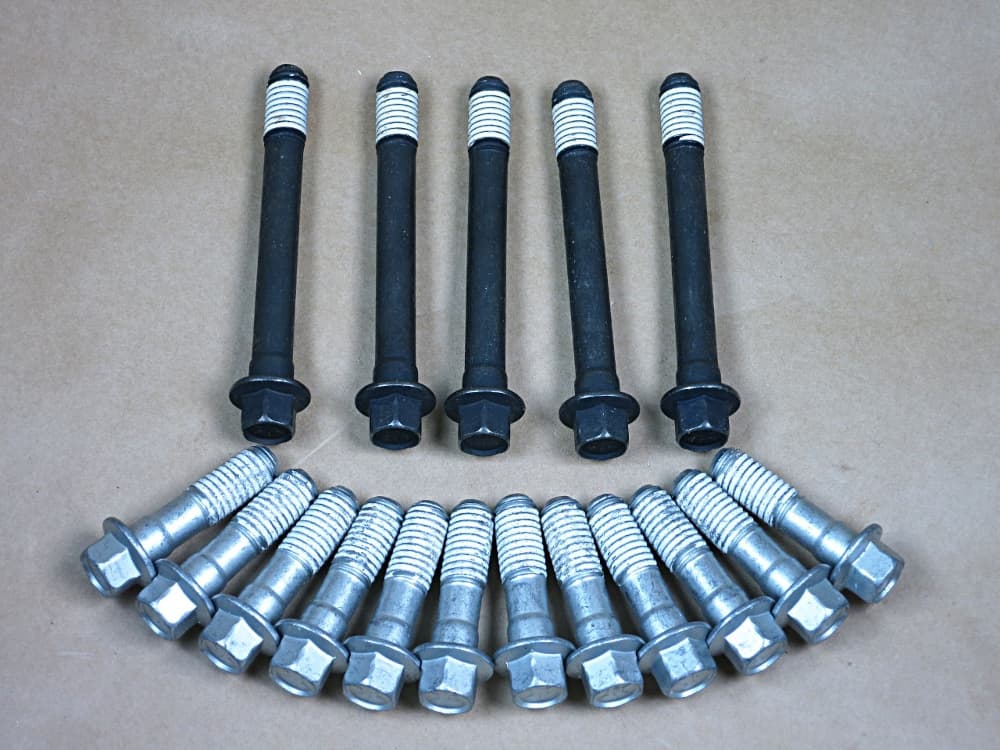 Topplocksbult-3