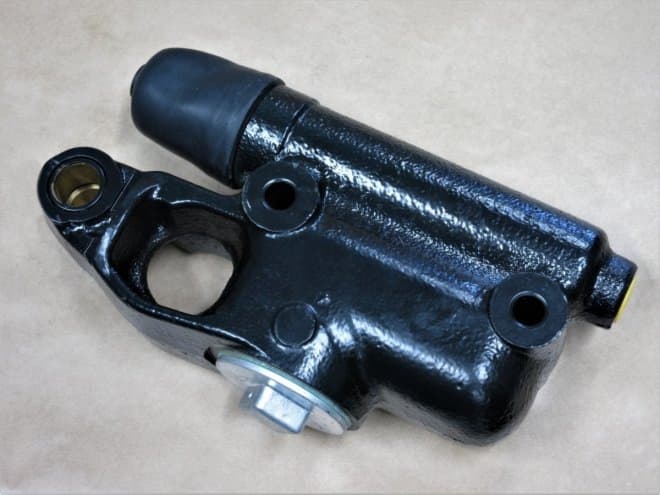 Huvudbromscylinder-2