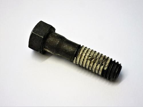 Cylinderhuvudbult motor