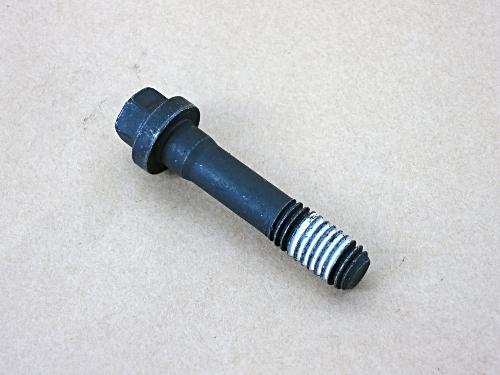 Cylinderhuvudbult motor