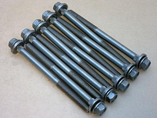 Bultsats cylinderhuvud