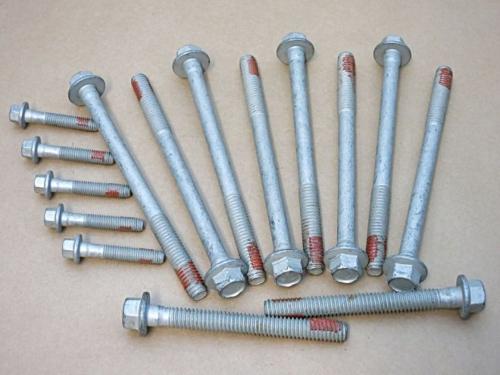 Bultsats cylinderhuvud