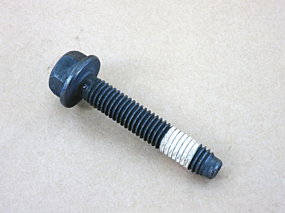 Topplocksbult-2