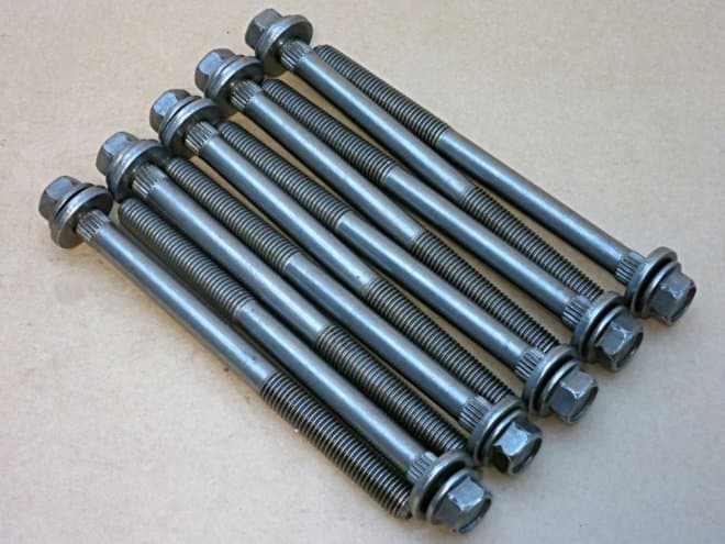 Topplocksbult sats-2